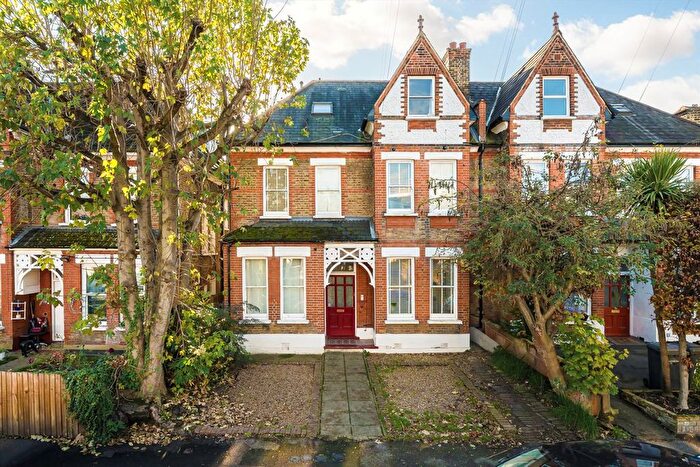 2 Bedroom Flat To Rent In Vancouver Road, Forest Hill, SE23
