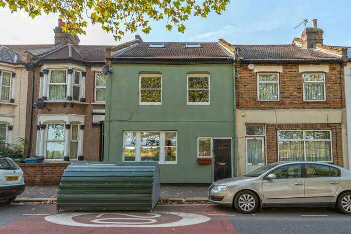 4 Bedroom House To Rent In Dames Road, Forest Gate, E7