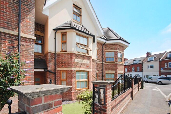 1 Bedroom Flat To Rent In Methuen Close, Bournemouth, Dorset, BH8