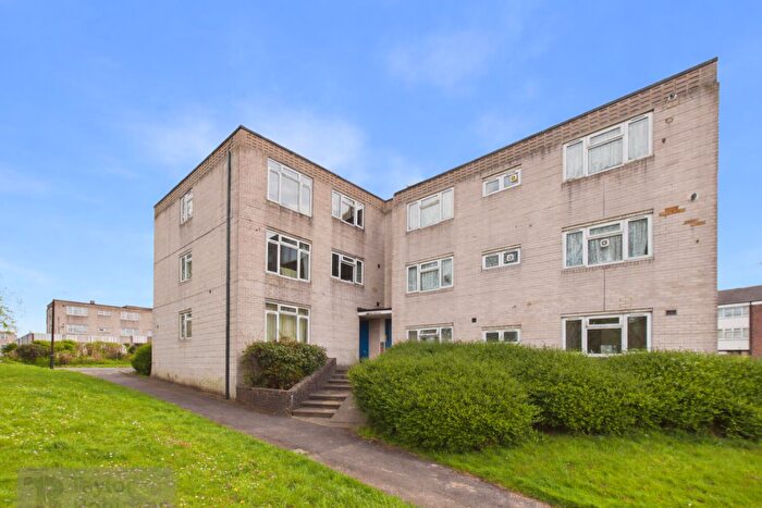 2 Bedroom Flat For Sale In Caburn Court, Southgate, Crawley, RH11
