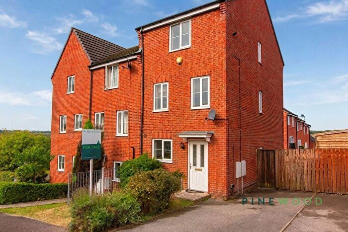 4 Bedroom End Terrace House For Sale In East Street, Doe Lea, S44