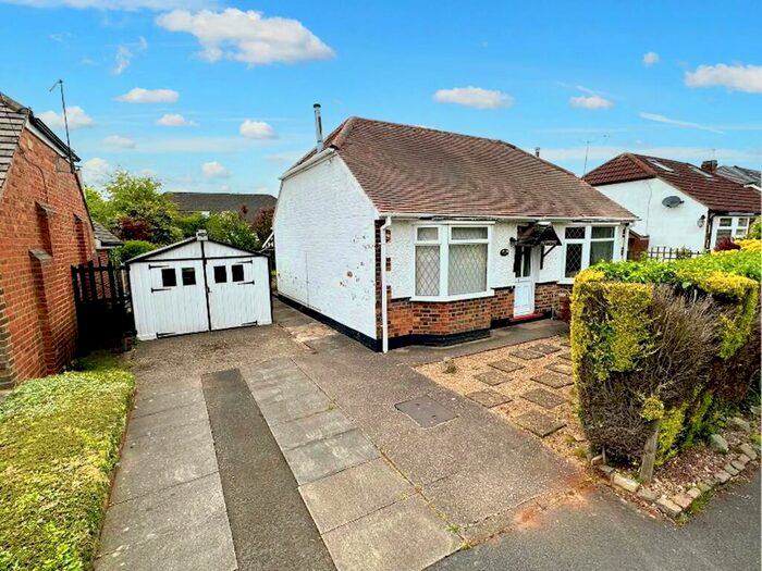 2 Bedroom Bungalow For Sale In Scarsdale Avenue, Allestree, Derby, DE22