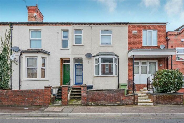 1 Bedroom Flat To Rent In Havelock Street, Wellingborough, NN8