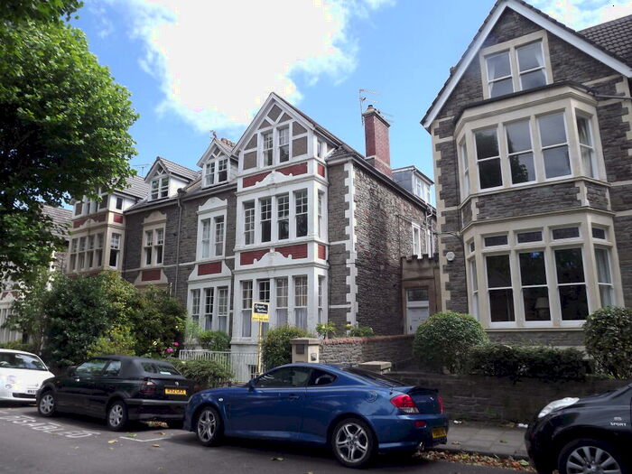 3 Bedroom Flat To Rent In Belvedere Road, Westbury Park, Bristol, BS6