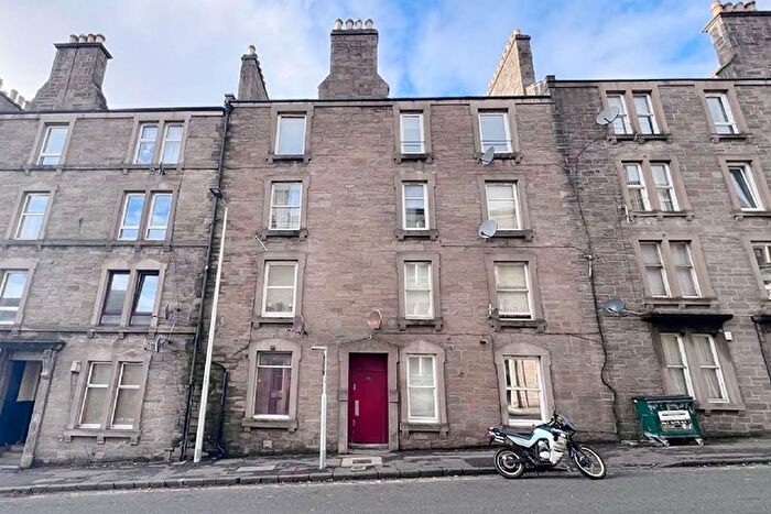 1 Bedroom Flat For Sale In , Provost Road, Flat -, Dundee, DD3