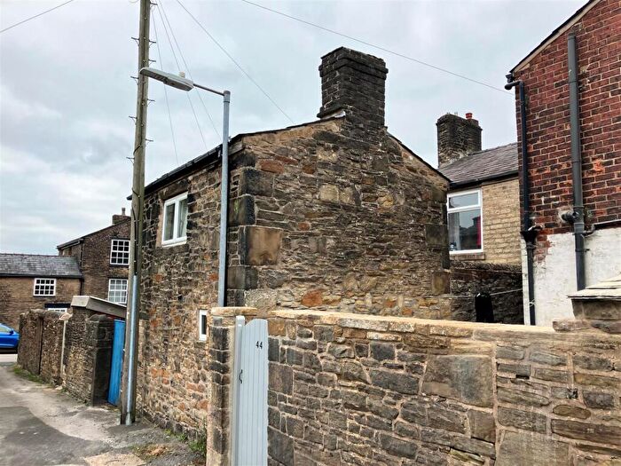 3 Bedroom Cottage For Sale In Church Street, Horwich, Bolton, BL6