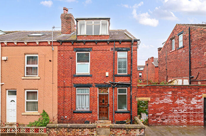 2 Bedroom End Of Terrace House For Sale In Edinburgh Place, Armley, Leeds, LS12