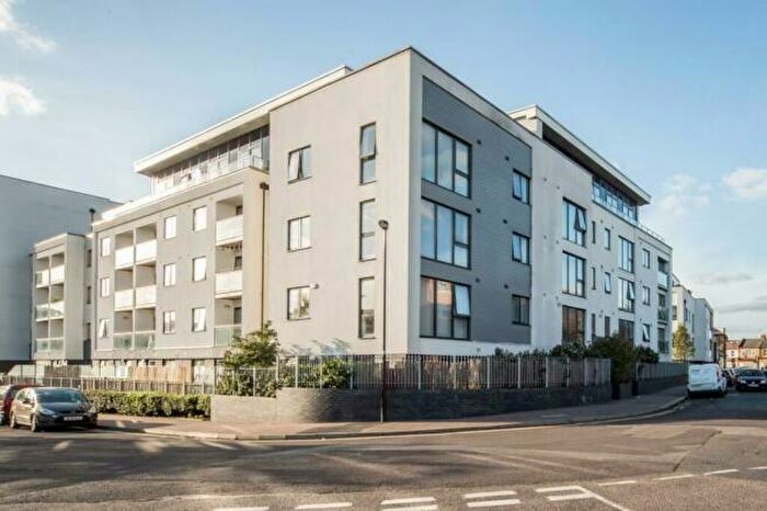 1 Bedroom Flat For Sale In Vellum Court, Hillyfield, Walthamstow, E17