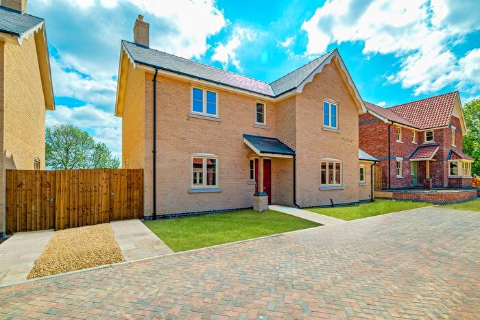4 Bedroom Detached House For Sale In Walnut House, Park View, Hackthorn, LN2