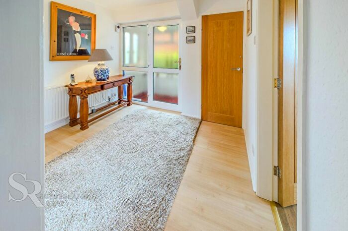 4 Bedroom Detached House For Sale In Graham Drive, Disley, SK12