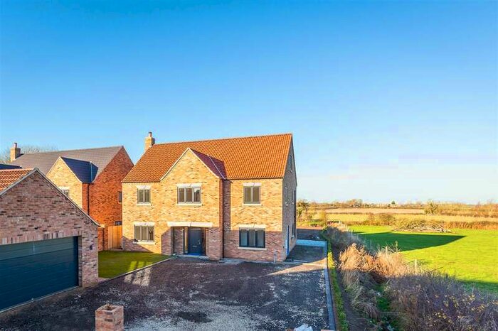 5 Bedroom Detached House For Sale In Orchard Way, Stow, Lincoln, LN1