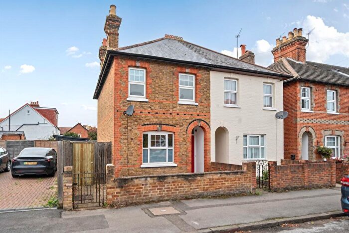 3 Bedroom Semi Detached House For Sale In Wellington Road, Maidenhead, SL6