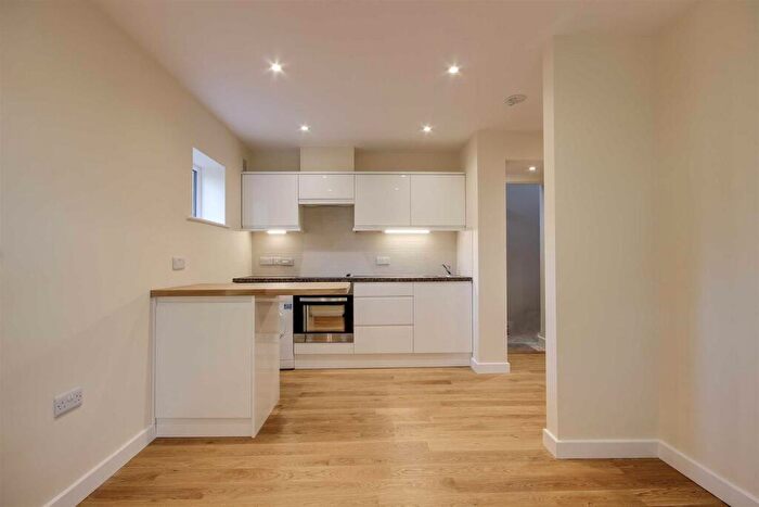 1 Bedroom Flat To Rent In Redworth Court, Upper Accommodation Road, Leeds, F8