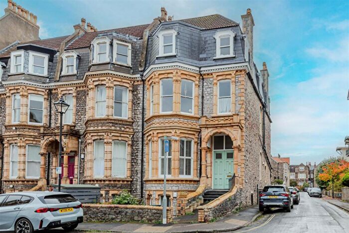 2 Bedroom Apartment For Sale In Manilla Road, Bristol, BS8