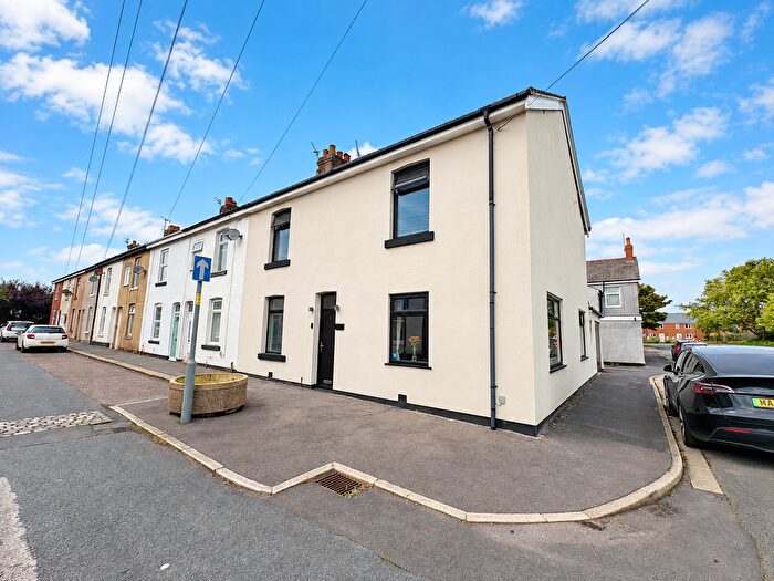 3 Bedroom End Of Terrace House For Sale In Hapton Street, Thornton, FY5