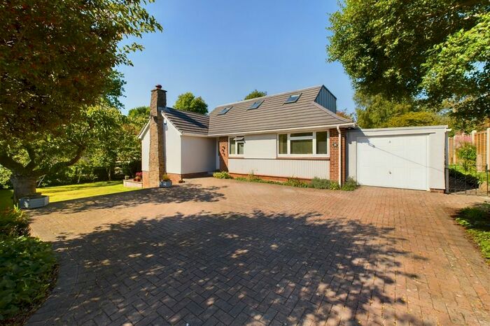 4 Bedroom Detached House For Sale In Sixty Acres Close, Failand, Bristol, BS8