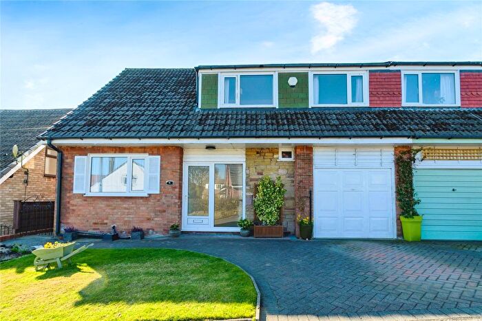 3 Bedroom Semi-Detached House For Sale In Uppingham Drive, Ramsbottom, Bury, Greater Manchester, BL0