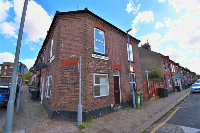2 Bedroom Terraced House To Rent In Frederick Street, Luton LU2