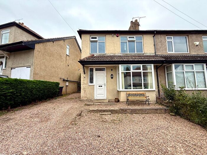 3 Bedroom Semi-Detached House For Sale In Nab Wood Rise, Nab Wood, Shipley, BD18
