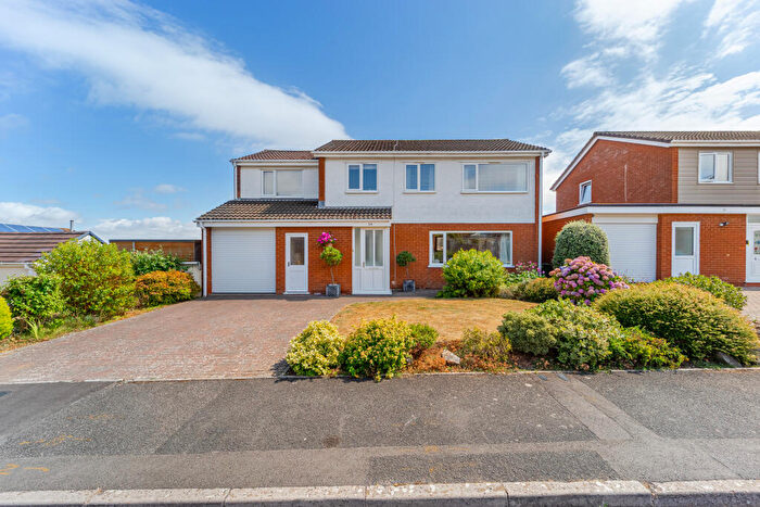 4 Bedroom Detached House For Sale In Wigmore Gardens, BS22