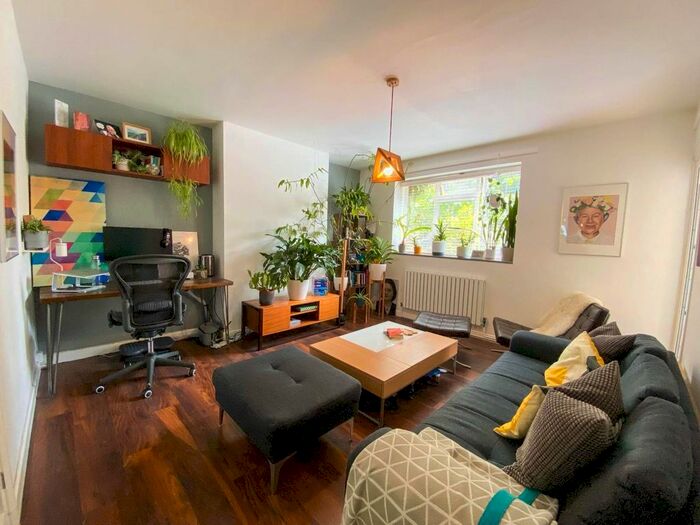 1 Bedroom Flat To Rent In Ravens Way, Lee, London, SE12