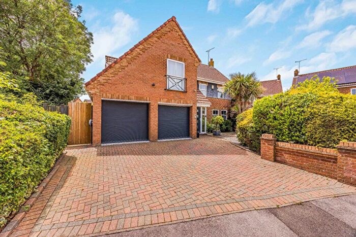 4 Bedroom Detached House For Sale In West End, Southampton, SO30