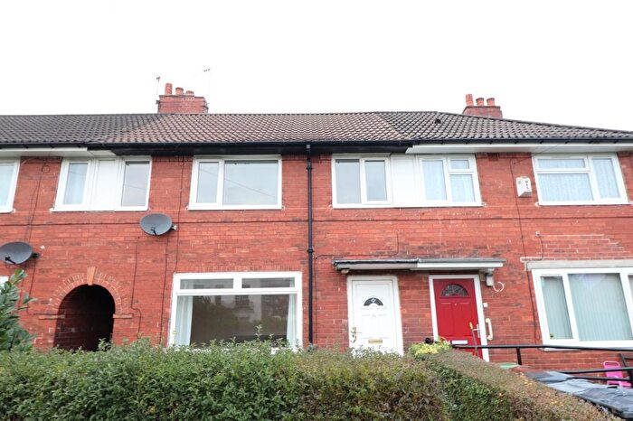 3 Bedroom Detached House To Rent In Victoria Park Grove, Bramley, Leeds, West Yorkshire, LS13