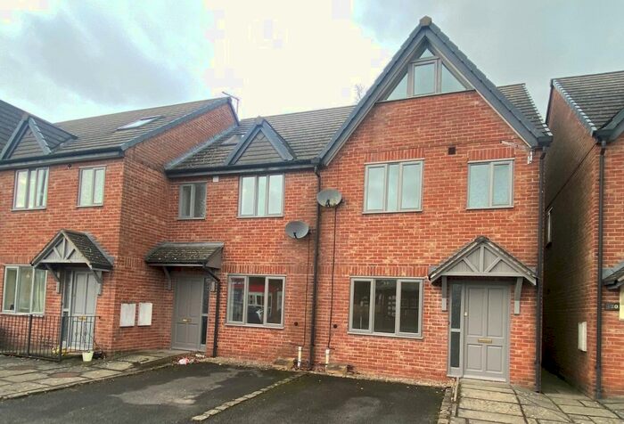 3 Bedroom End Of Terrace House To Rent In Shrewsbury Road, Market Drayton TF9