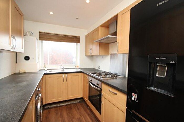 2 Bedroom Flat To Rent In Maldon Road, Wallington, SM6