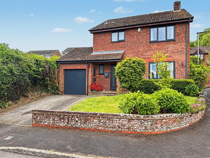 3 Bedroom Detached House For Sale In Laburnum Way, Yeovil, Somerset - No Chain!, BA20
