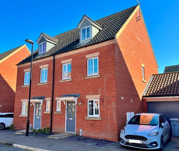 3 Bedroom Semi-Detached House To Rent In Aintree Way, Bourne, PE10