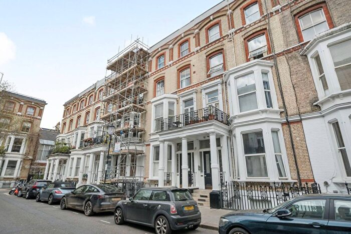 Studio To Rent In Cheniston Gardens, Kensington, London, W8