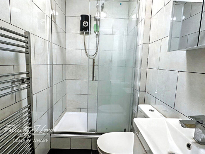 4 Bedroom Apartment To Rent In Wellspring, London, E14