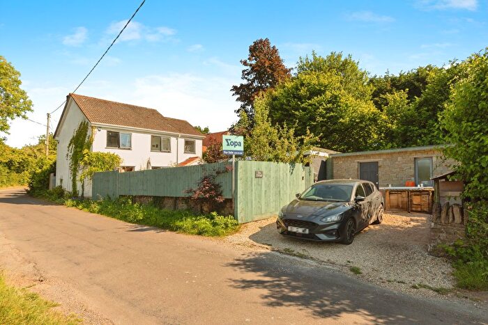 4 Bedroom Detached House For Sale In Hacket Lane, Bristol, BS35
