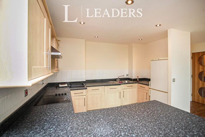 2 Bedroom Flat To Rent In Regency House, Queens Road, Coventry, CV1