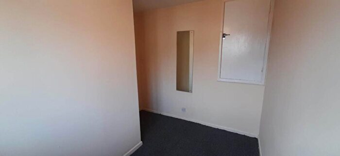 2 Bedroom End Of Terrace House To Rent In Castle Court Castle Street, Grimsby, DN32