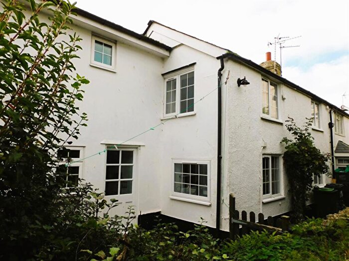 3 Bedroom Cottage For Sale In Fore Street, Seaton, EX12