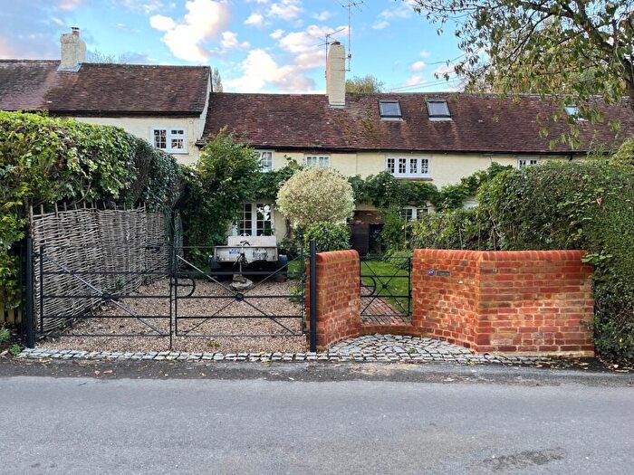 2 Bedroom Cottage For Sale In Flaunden, Flaunden, Hemel Hempstead, HP3