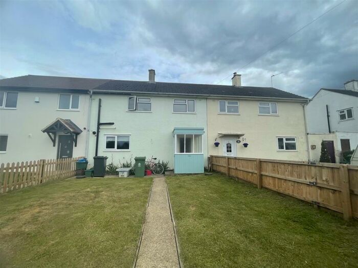 3 Bedroom House To Rent In Oakleaze, Longlevens, Gloucester, GL2