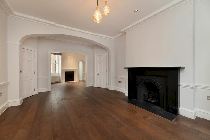 2 Bedroom Flat To Rent In Manchester Street, London, W1U