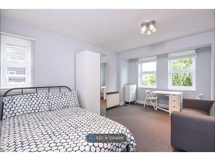 1 Bedroom Flat To Rent In Harlesden Road, London, NW10