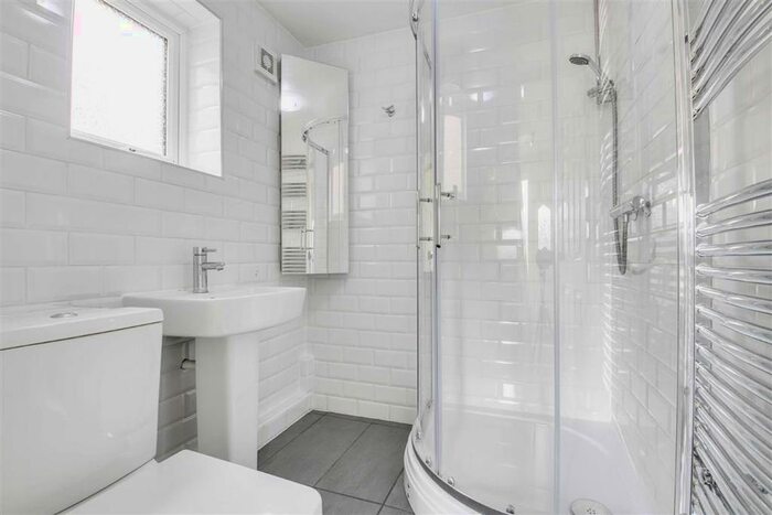 3 Bedroom Semi-Detached House To Rent In Shenley Road, West Bletchley, Milton Keynes, MK3