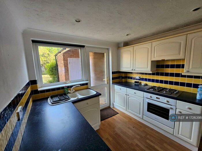 3 Bedroom Terraced House To Rent In Lily Hill Road, Bracknell, RG12
