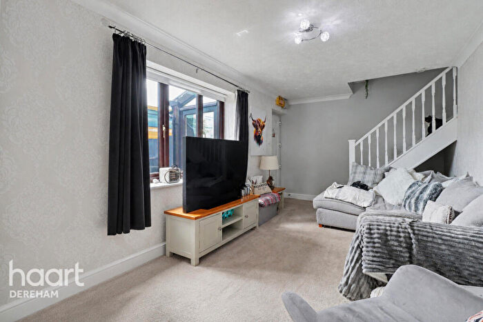 2 Bedroom Semi-Detached House For Sale In Old Post Road, Briston, NR24