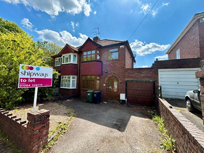 3 Bedroom Semi-Detached House To Rent In Parkes Hall Road, Dudley, DY1