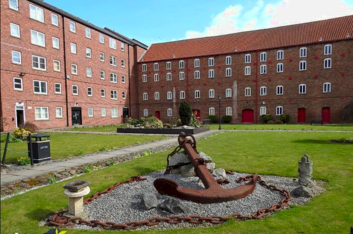 2 Bedroom Flat To Rent In Phoenix House, High Street HU1