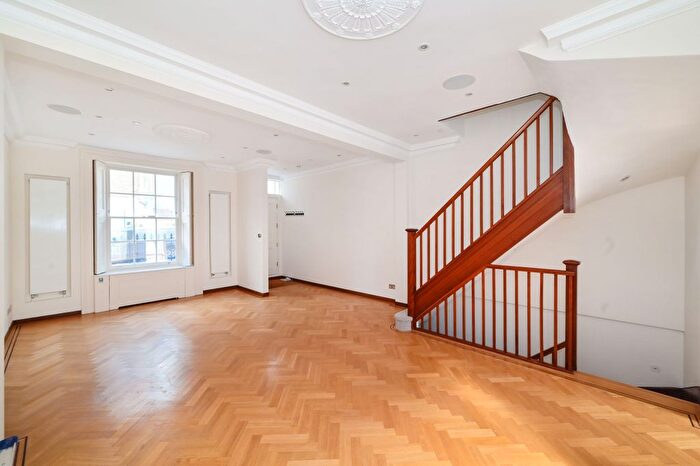 5 Bedroom Terraced House To Rent In Trevor Place, SW7