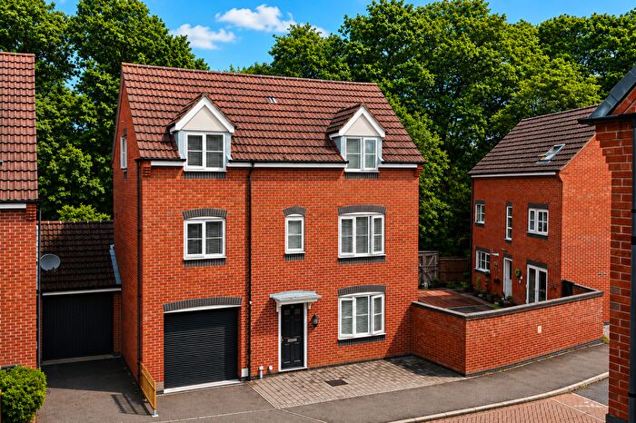 4 Bedroom Detached House For Sale In Thornborough Way, Hamilton, Leicester, LE5