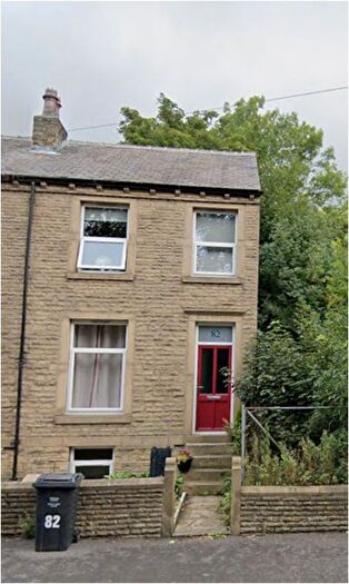 3 Bedroom Terraced House To Rent In Willow Lane, Huddersfield, HD1