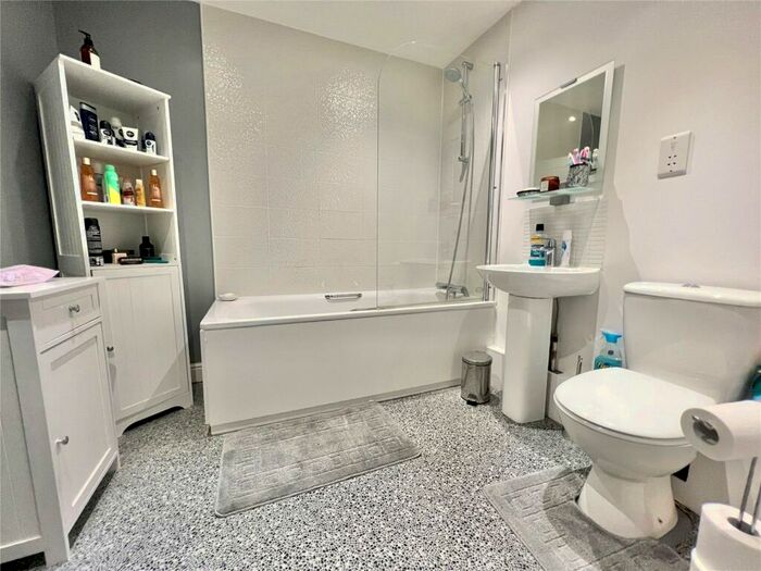 3 Bedroom Apartment For Sale In Wellington Street, Stockport, SK1
